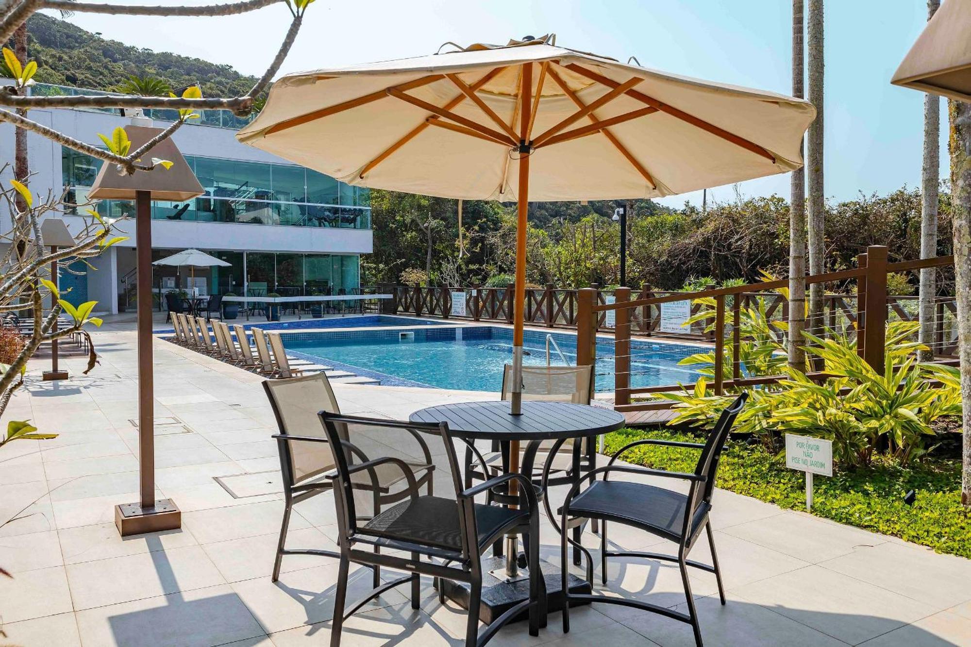 Varandas Do Atlantico - Confortavel Apto Em Condominio Pe Na Areia Bombinhas Exteriör bild